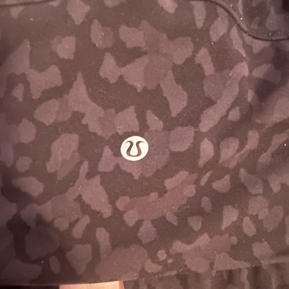 cutest lulu leggings - Picture 3 of 4